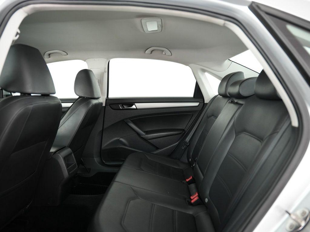 Volkswagen Passat 4dr Sdn 1.8T Auto S PZEV 2015