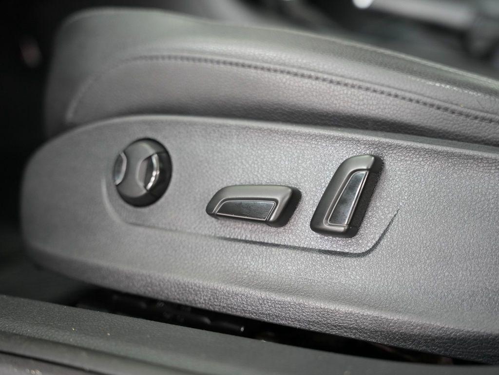 Volkswagen Passat 4dr Sdn 1.8T Auto S PZEV 2015