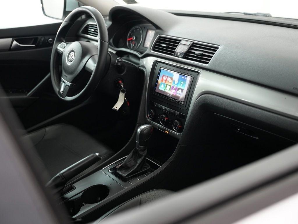 Volkswagen Passat 4dr Sdn 1.8T Auto S PZEV 2015