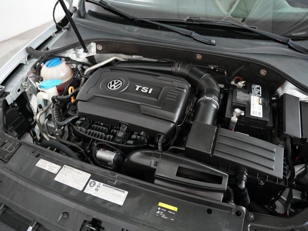 Volkswagen Passat 4dr Sdn 1.8T Auto S PZEV 2015