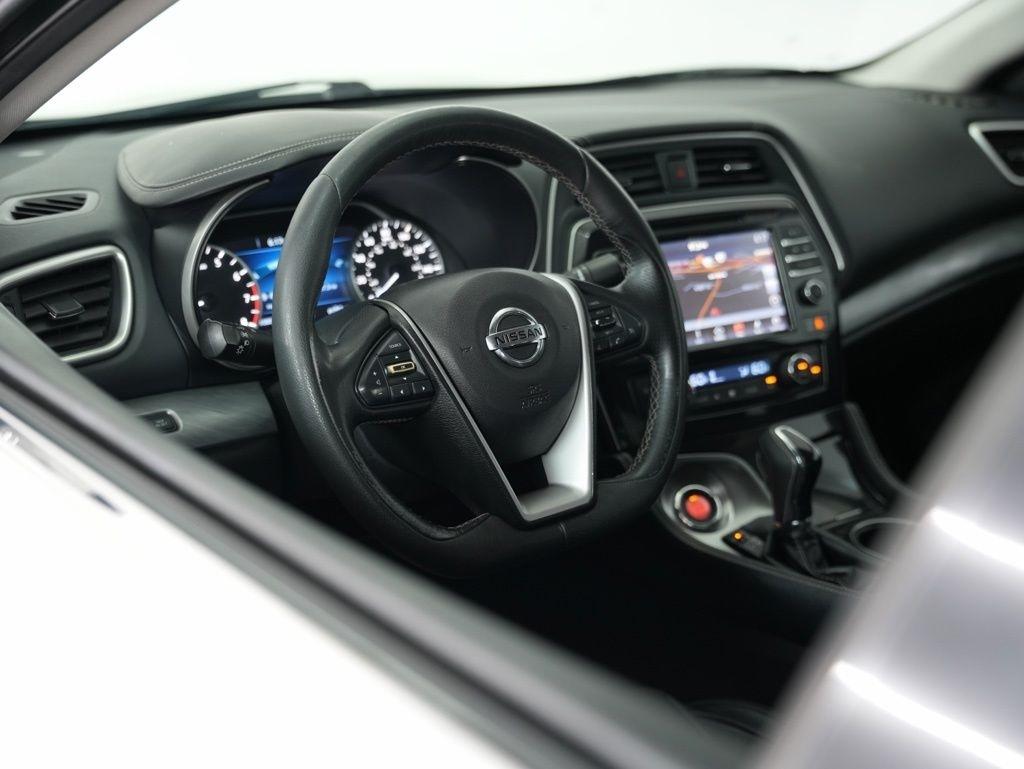 Nissan Maxima 4dr Sdn 3.5 SV 2016