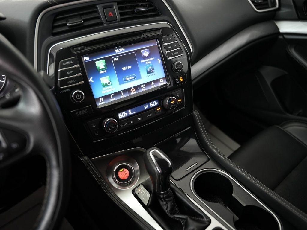 Nissan Maxima 4dr Sdn 3.5 SV 2016