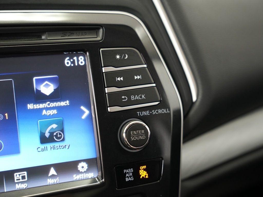 Nissan Maxima 4dr Sdn 3.5 SV 2016