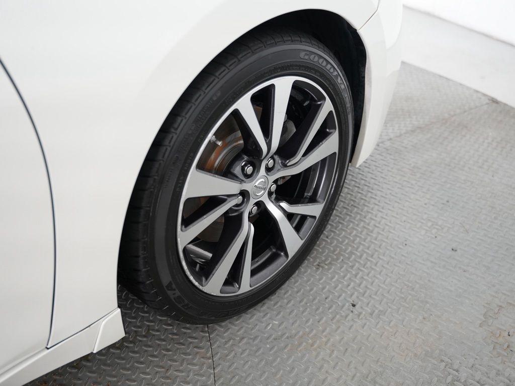 Nissan Maxima 4dr Sdn 3.5 SV 2016