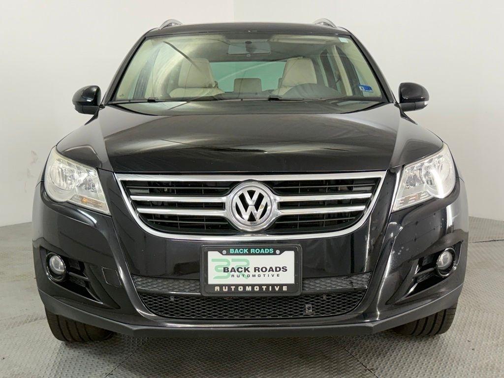 Volkswagen Tiguan AWD 4dr Wolfsburg 2010