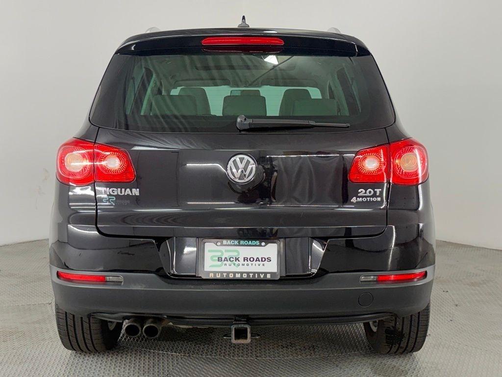 Volkswagen Tiguan AWD 4dr Wolfsburg 2010