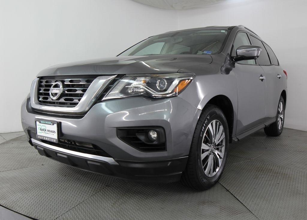 Nissan Pathfinder 4x4 SL 2020
