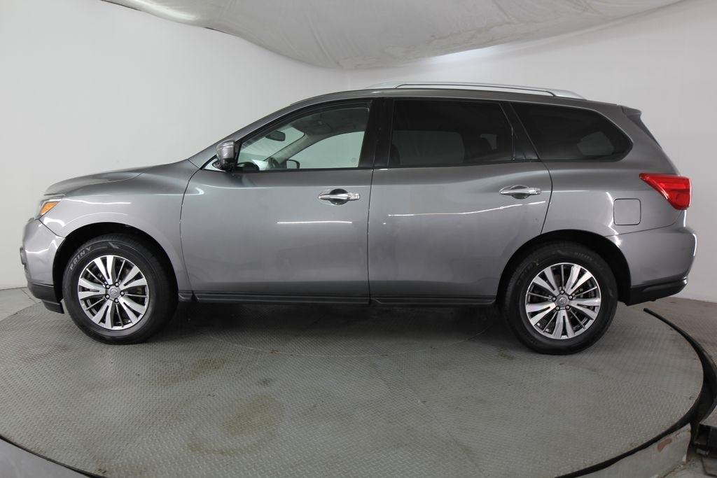 Nissan Pathfinder 4x4 SL 2020