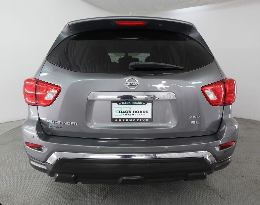 Nissan Pathfinder 4x4 SL 2020
