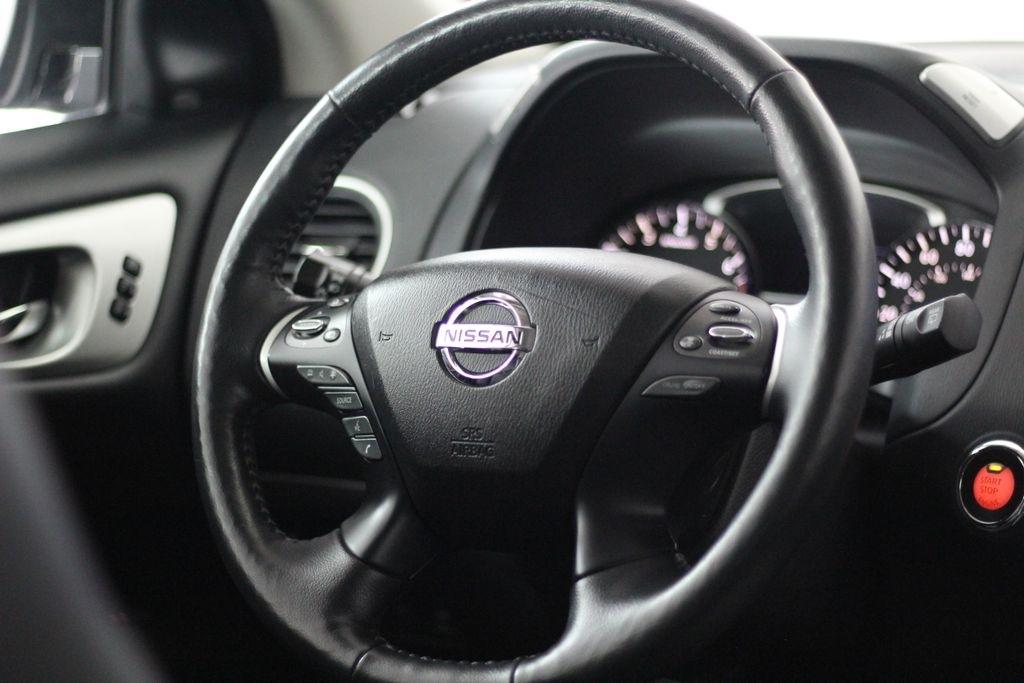 Nissan Pathfinder 4x4 SL 2020
