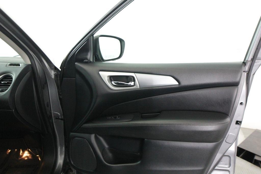 Nissan Pathfinder 4x4 SL 2020