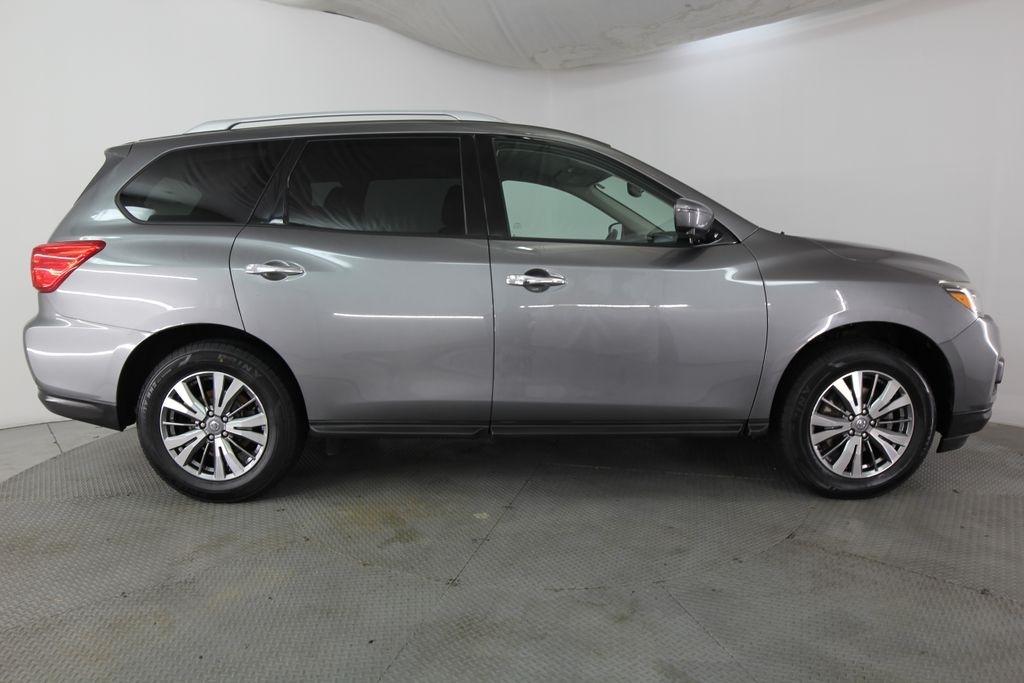 Nissan Pathfinder 4x4 SL 2020