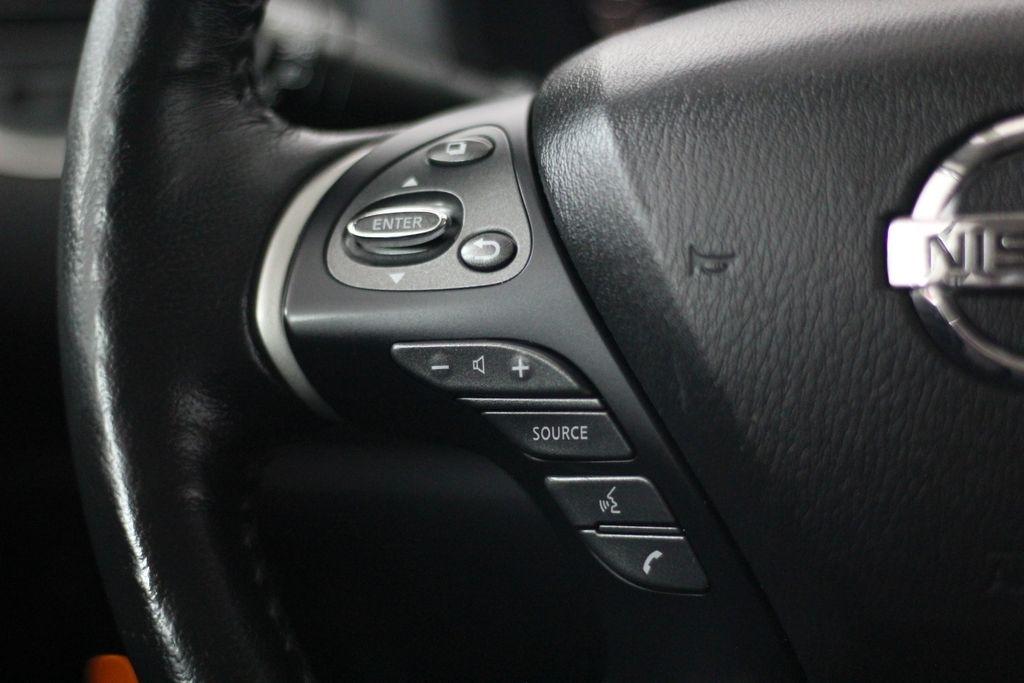 Nissan Pathfinder 4x4 SL 2020