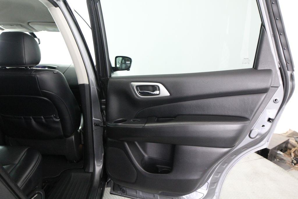 Nissan Pathfinder 4x4 SL 2020