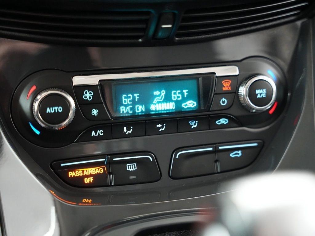 Ford Escape FWD 4dr Titanium 2015