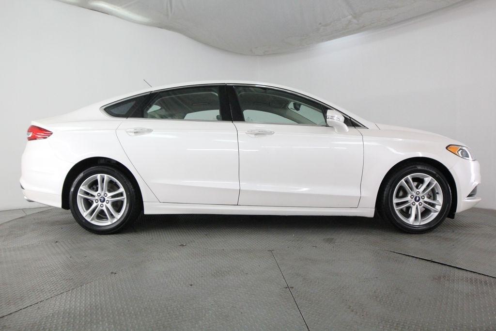 Ford Fusion Hybrid SE FWD 2018