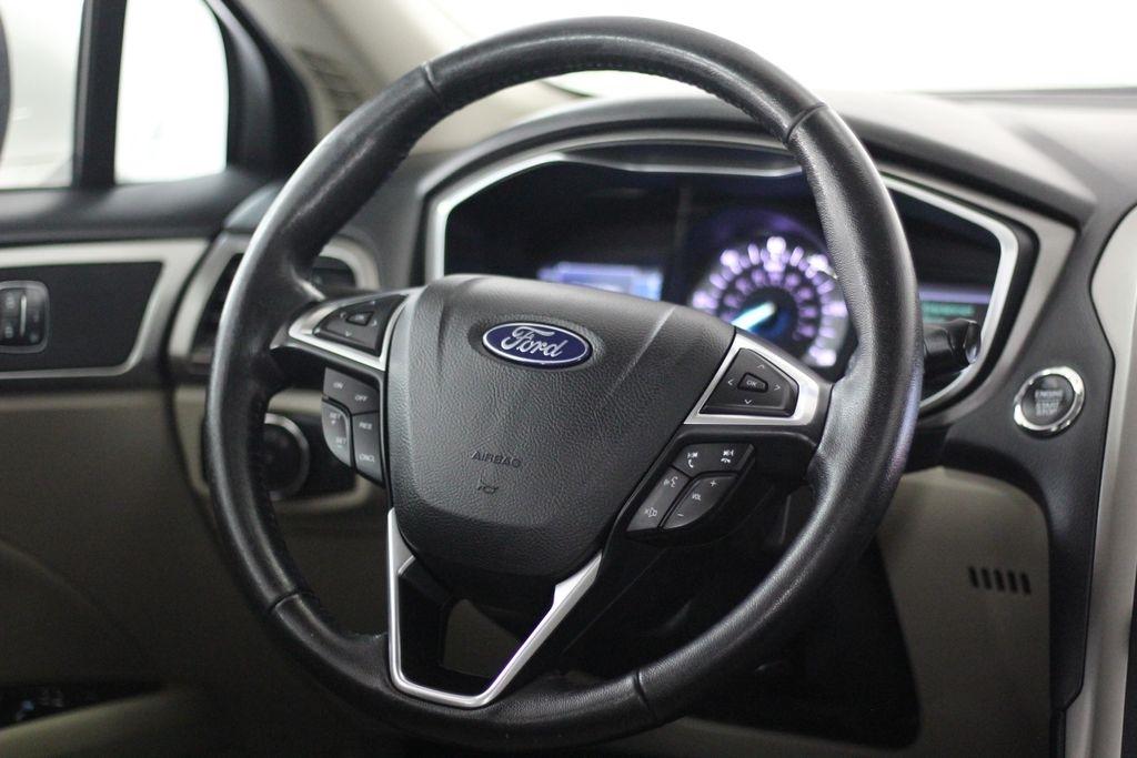 Ford Fusion Hybrid SE FWD 2018