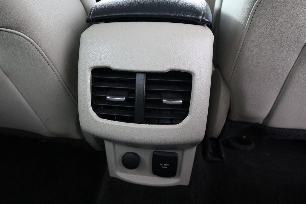 Ford Fusion Hybrid SE FWD 2018