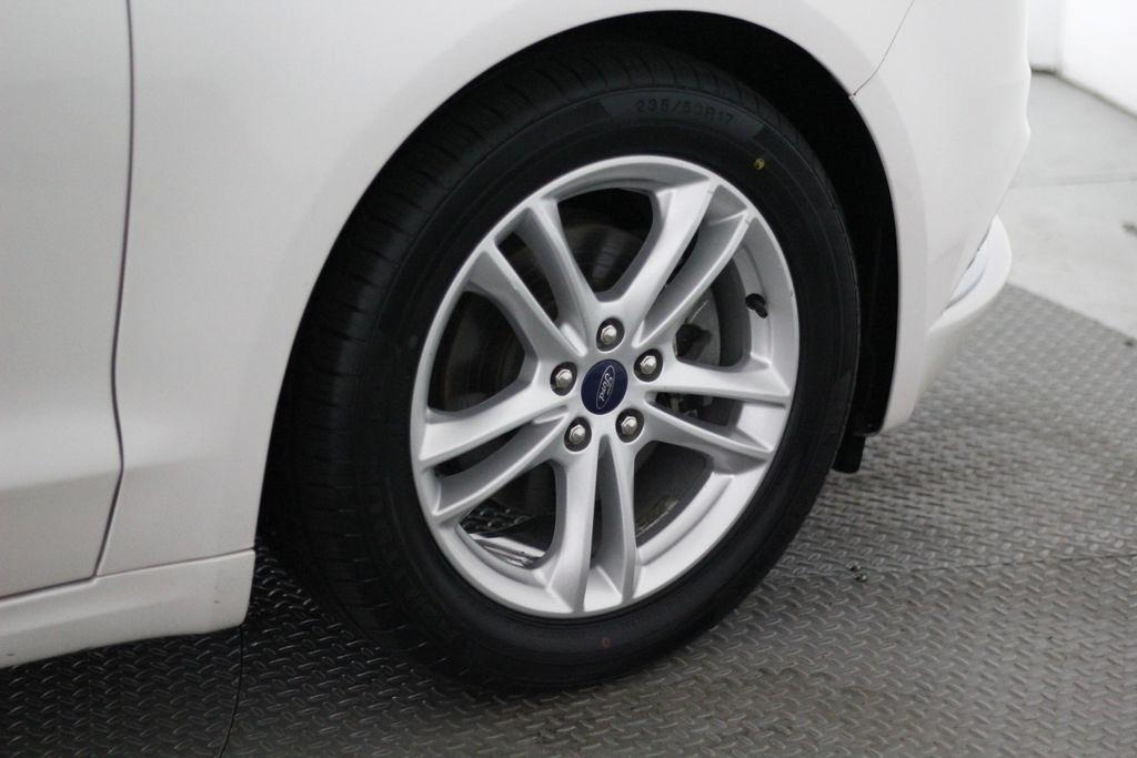 Ford Fusion Hybrid SE FWD 2018