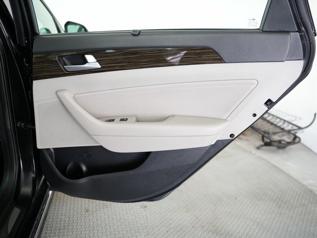 Hyundai Sonata Hybrid 4dr Sdn Limited 2016