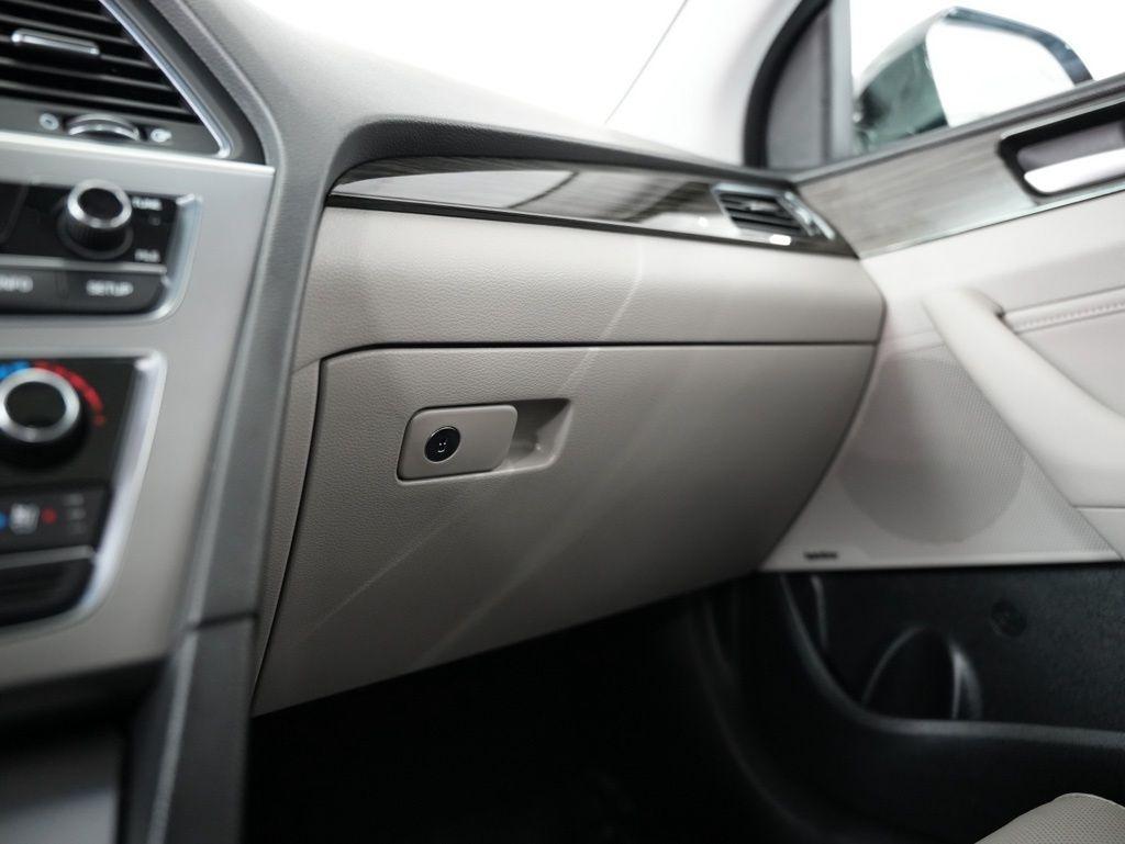 Hyundai Sonata Hybrid 4dr Sdn Limited 2016