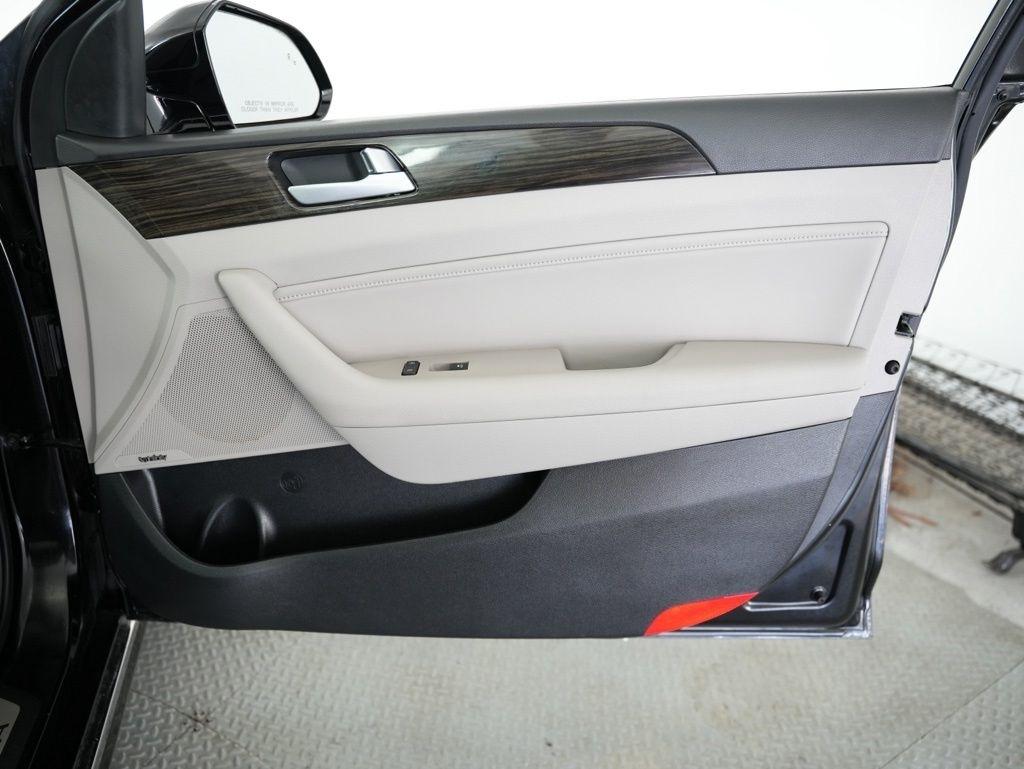 Hyundai Sonata Hybrid 4dr Sdn Limited 2016