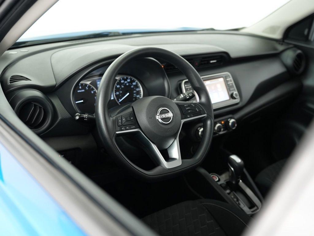 Nissan Kicks S FWD 2022