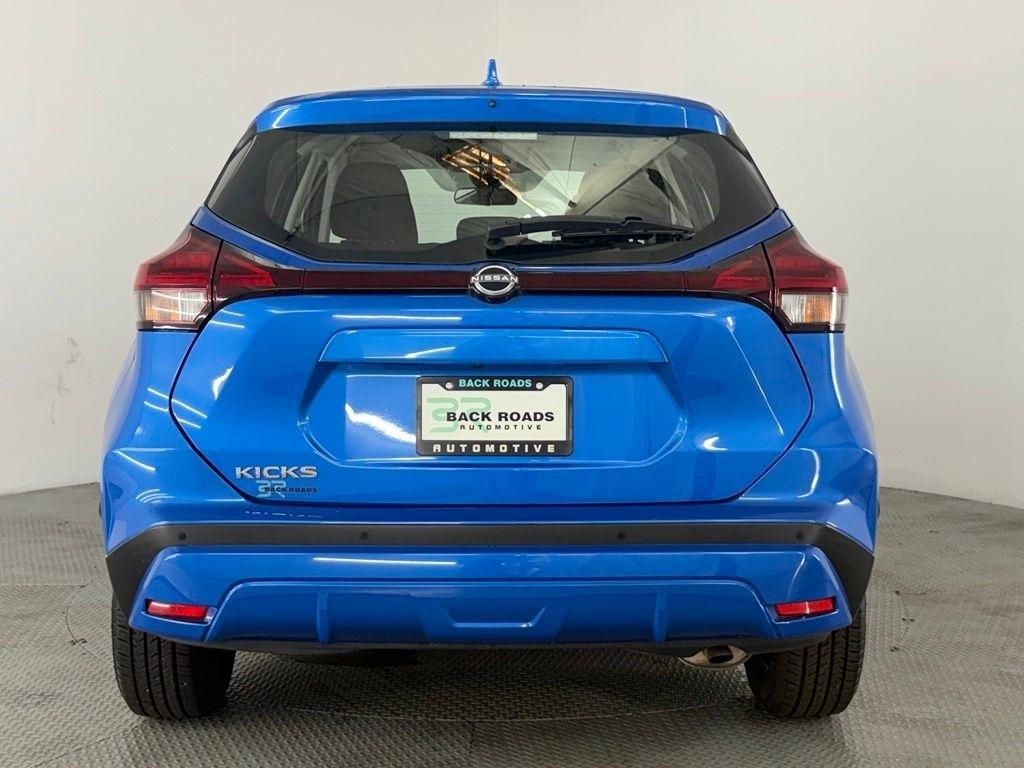 Nissan Kicks S FWD 2022