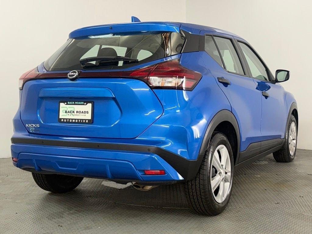 Nissan Kicks S FWD 2022