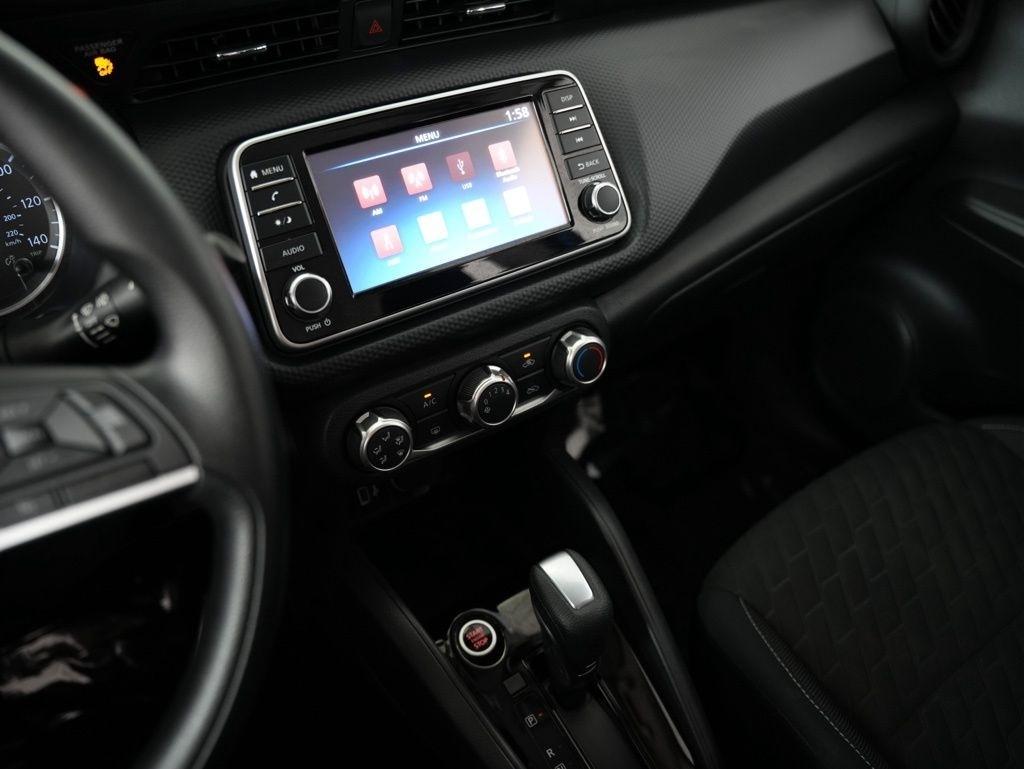Nissan Kicks S FWD 2022