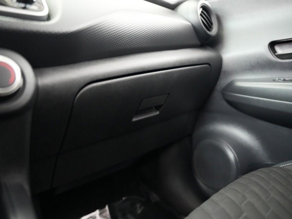 Nissan Kicks S FWD 2022
