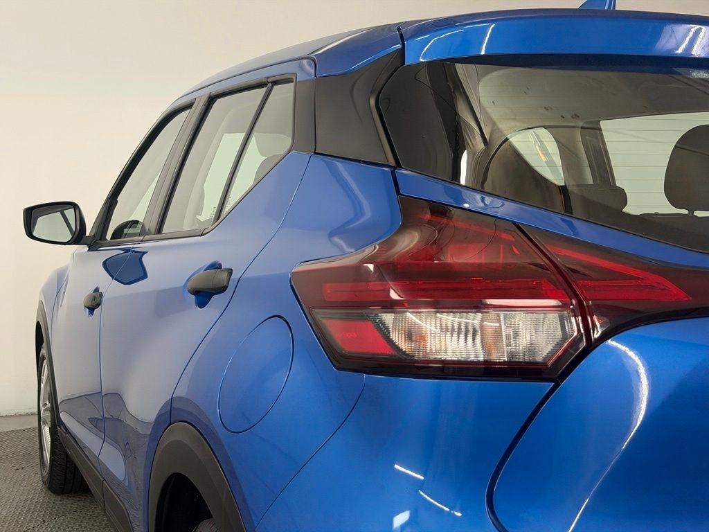 Nissan Kicks S FWD 2022