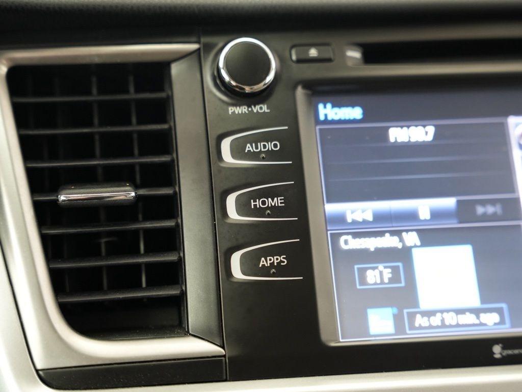 Toyota Highlander XLE V6 AWD (Natl) 2017