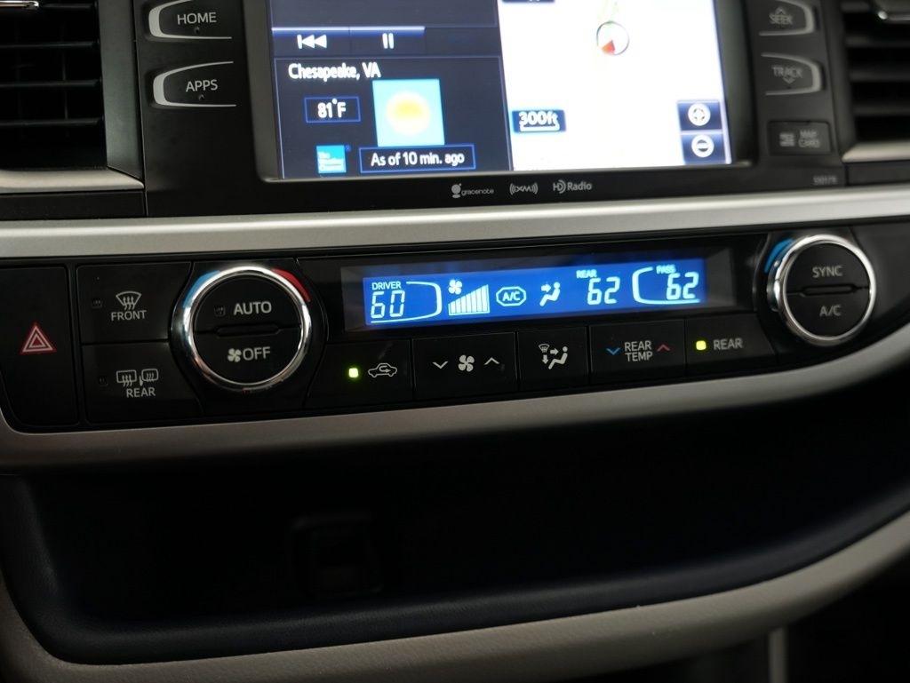 Toyota Highlander XLE V6 AWD (Natl) 2017