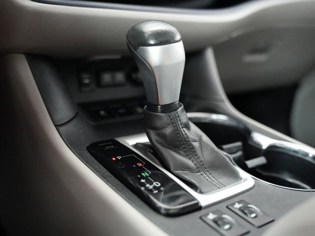 Toyota Highlander XLE V6 AWD (Natl) 2017