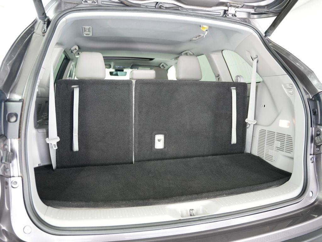 Toyota Highlander XLE V6 AWD (Natl) 2017
