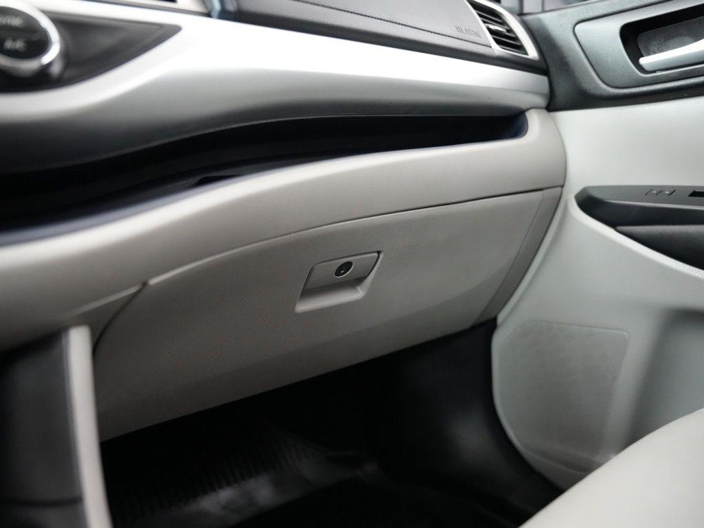 Toyota Highlander XLE V6 AWD (Natl) 2017