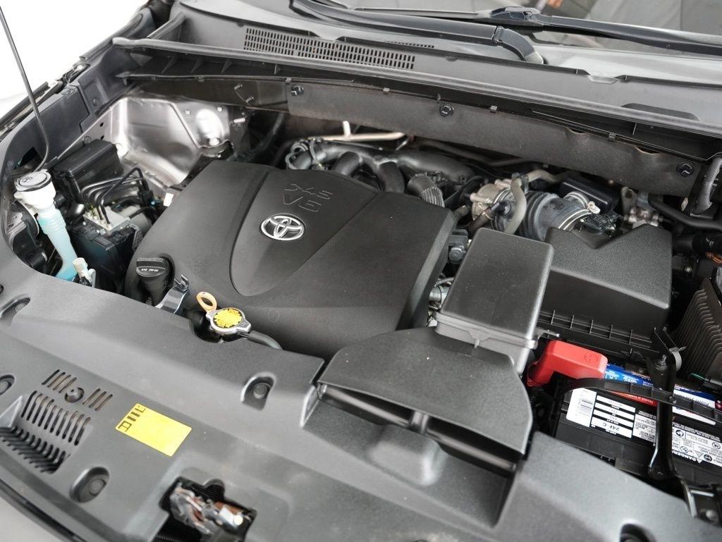 Toyota Highlander XLE V6 AWD (Natl) 2017