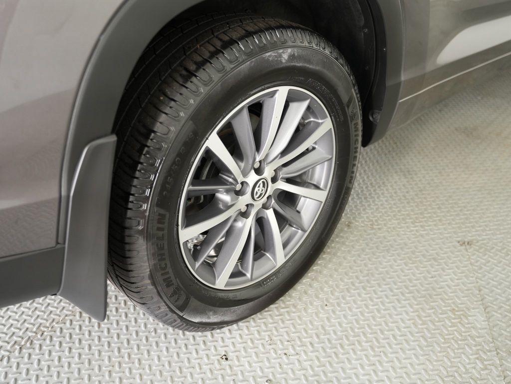 Toyota Highlander XLE V6 AWD (Natl) 2017