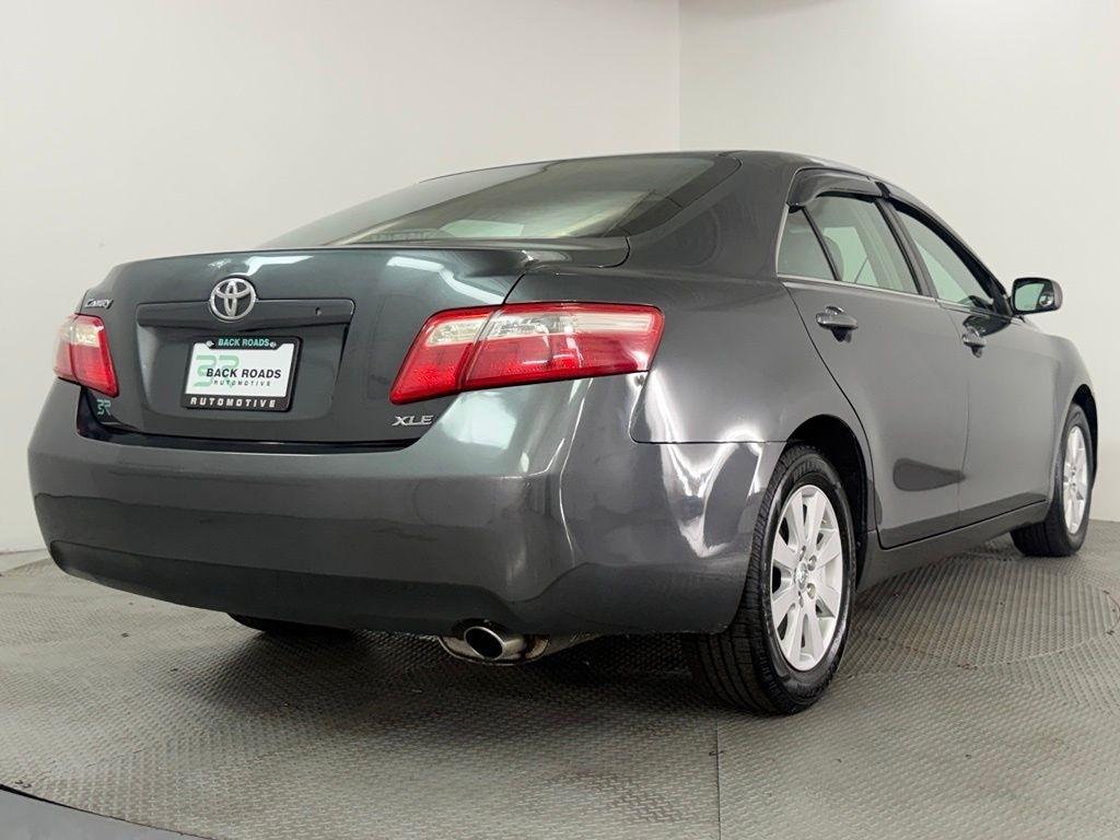 Toyota Camry 4dr Sdn I4 Man (Natl) 2009