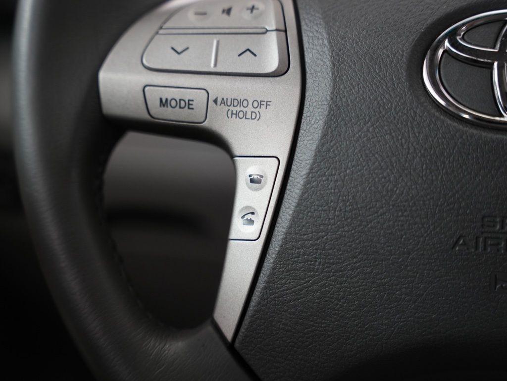 Toyota Camry 4dr Sdn I4 Man (Natl) 2009