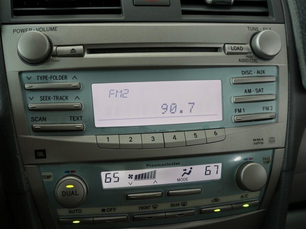 Toyota Camry 4dr Sdn I4 Man (Natl) 2009