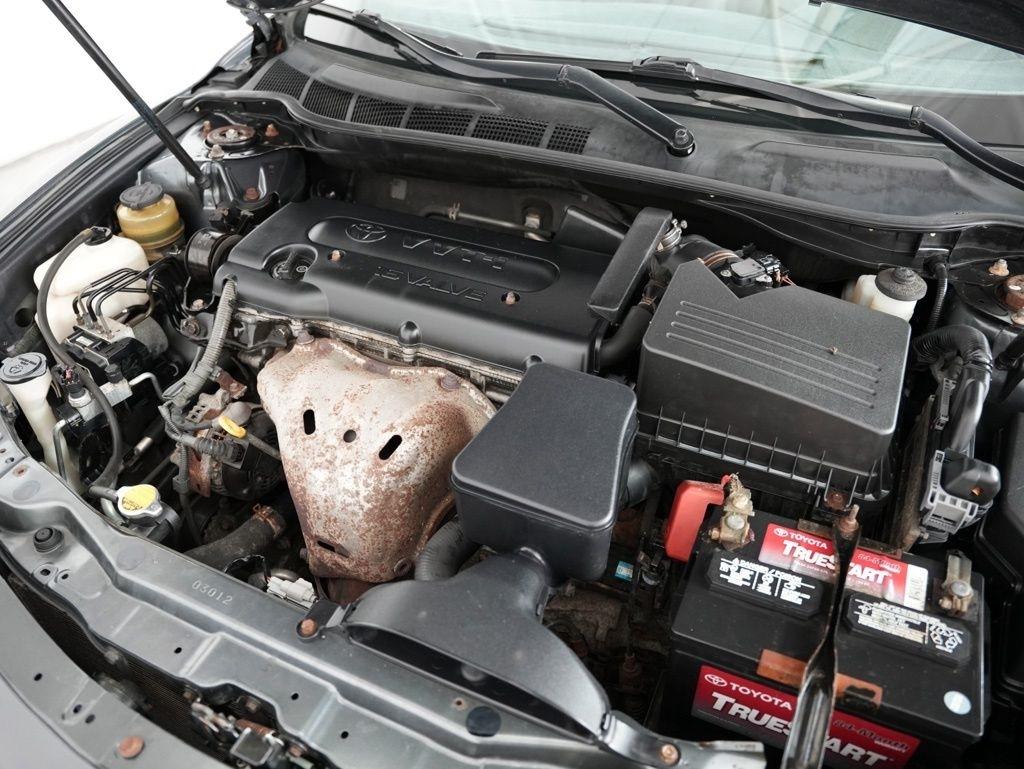 Toyota Camry 4dr Sdn I4 Man (Natl) 2009