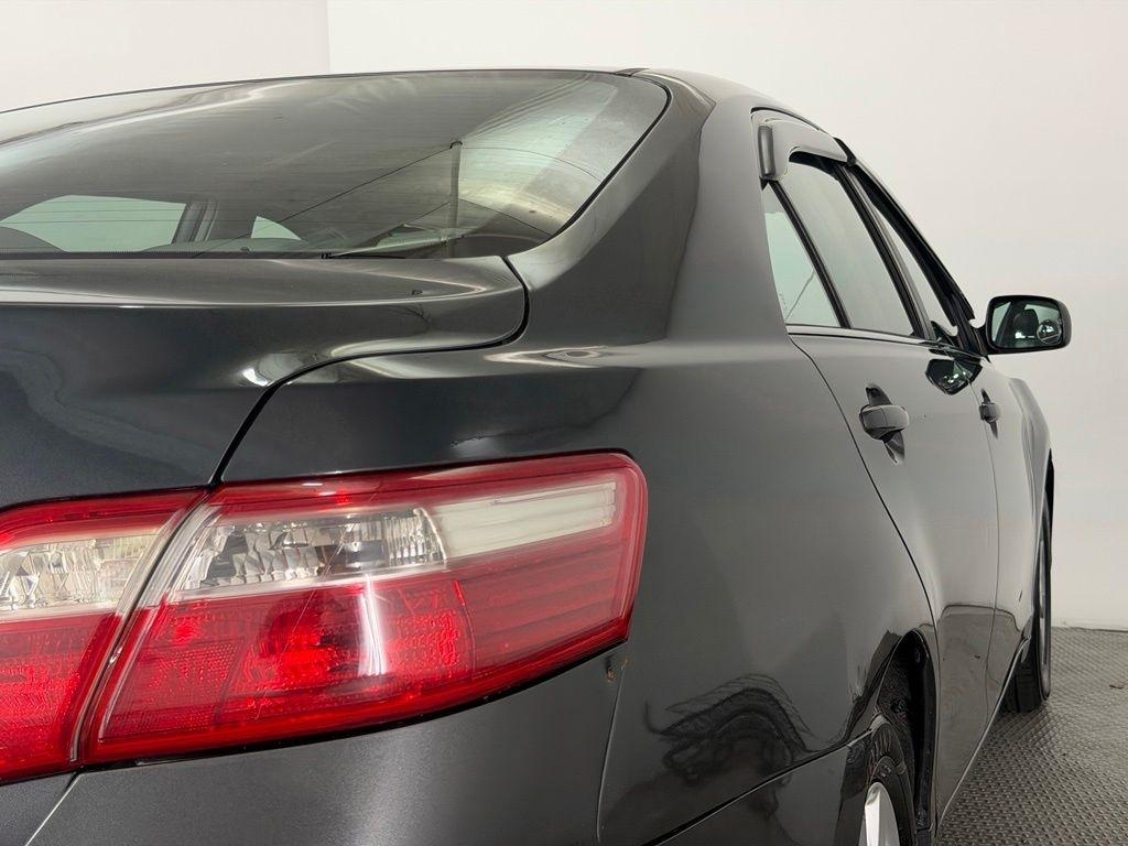 Toyota Camry 4dr Sdn I4 Man (Natl) 2009