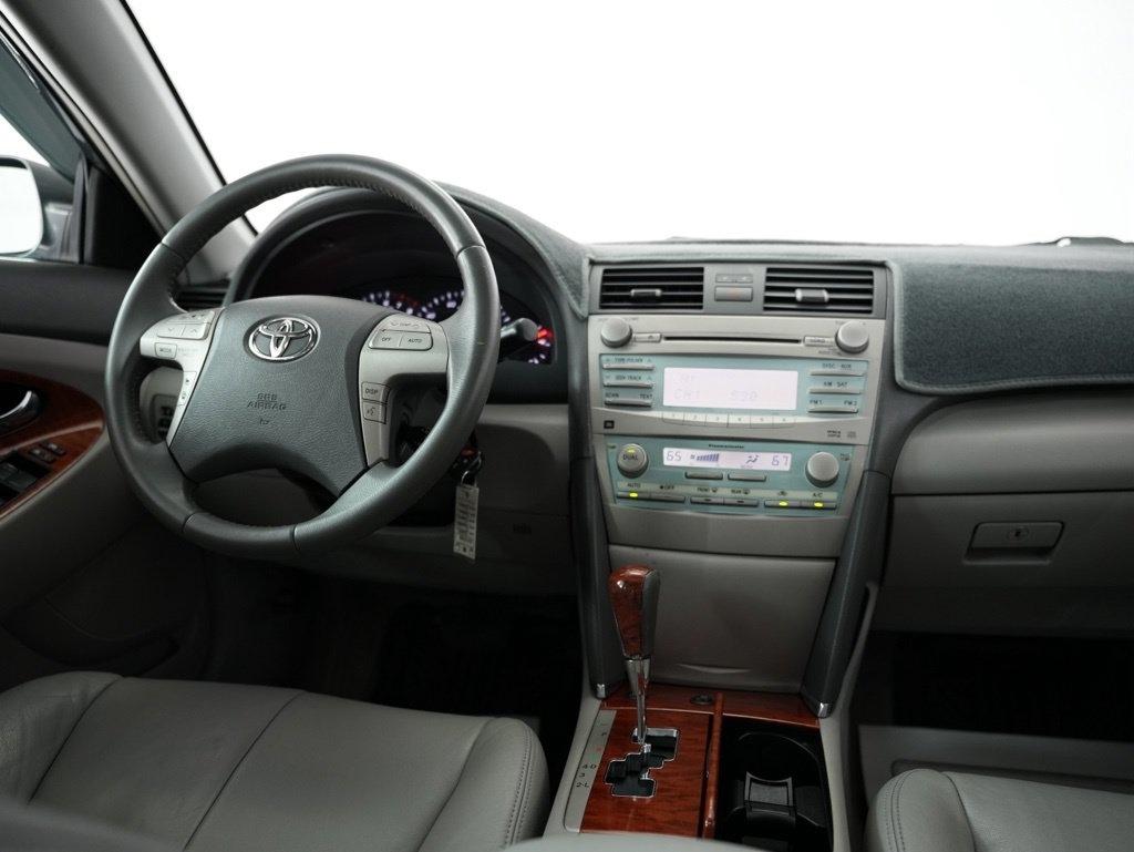 Toyota Camry 4dr Sdn I4 Man (Natl) 2009