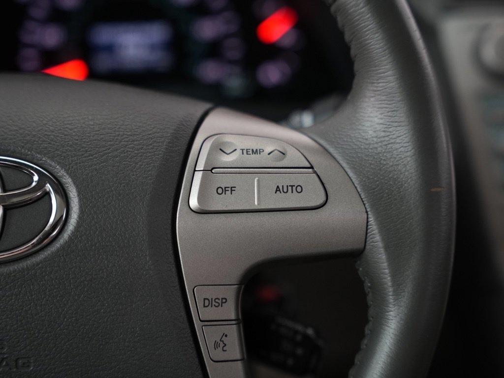 Toyota Camry 4dr Sdn I4 Man (Natl) 2009
