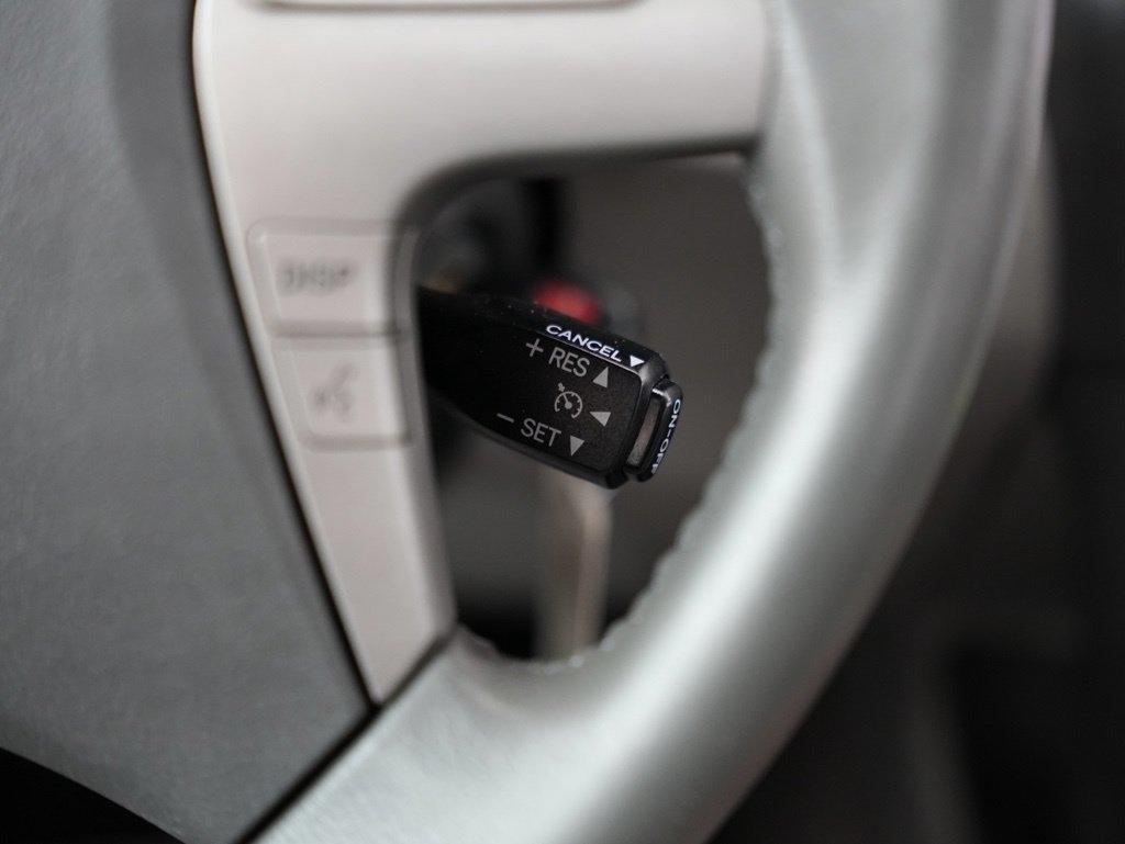Toyota Camry 4dr Sdn I4 Man (Natl) 2009