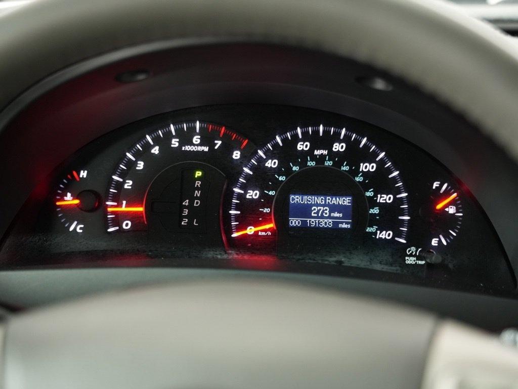 Toyota Camry 4dr Sdn I4 Man (Natl) 2009