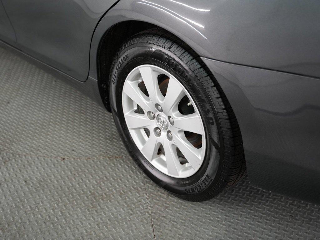 Toyota Camry 4dr Sdn I4 Man (Natl) 2009