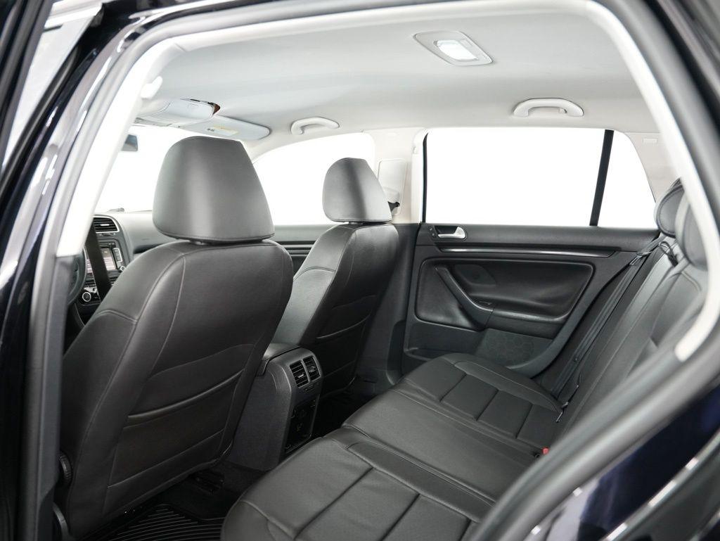Volkswagen Jetta SportWagen 4dr DSG TDI 2013